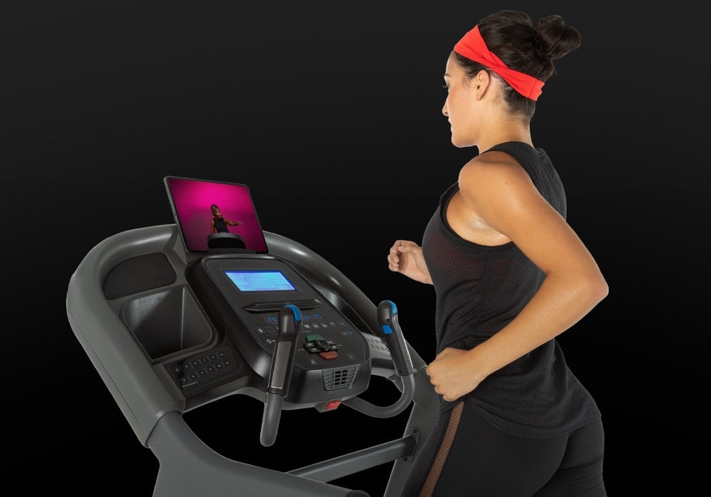 7.4 AT Treadmill - Smart Treadmill | Horizon Fitness